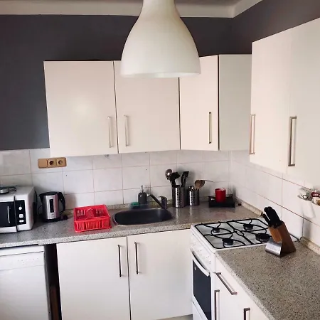 Apartman V Centru Mostu *