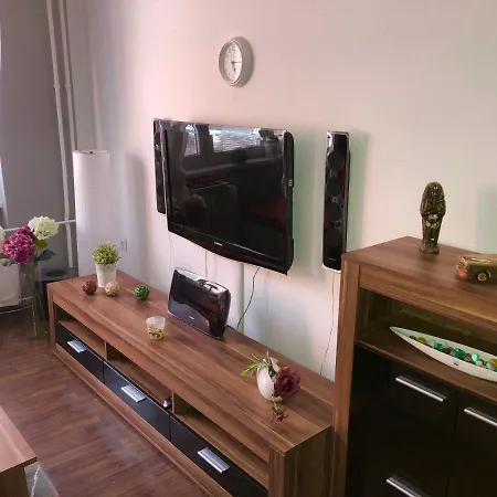 Apartman V Centru Mostu Apartment *